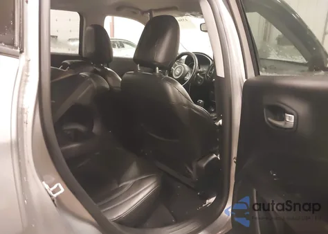 2018 Jeep Compass Altitude 4X4 z USA, uszkodzony, nr VIN 3C4NJDBB2JT395425